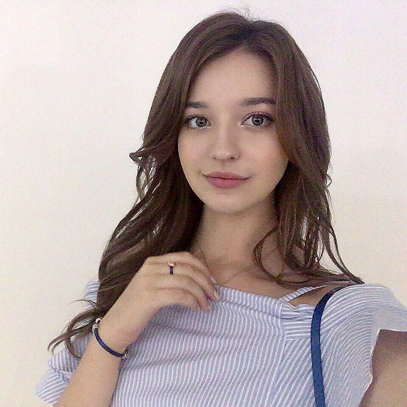 安吉丽娜·丹妮洛娃俄罗多姿的可爱美女(5)
