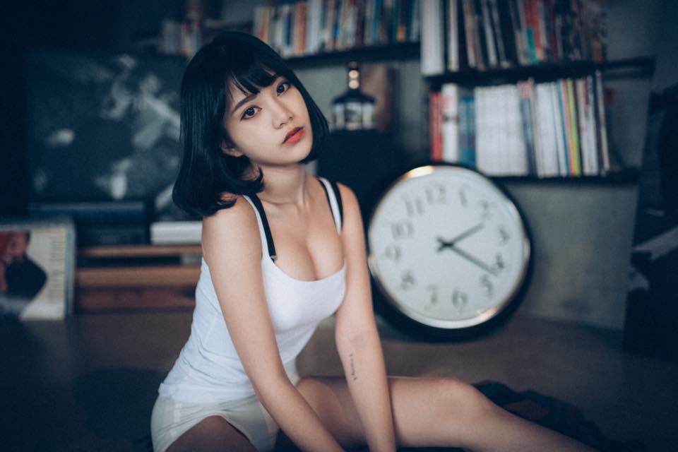 李优美胸好身材朦胧诱人(3)