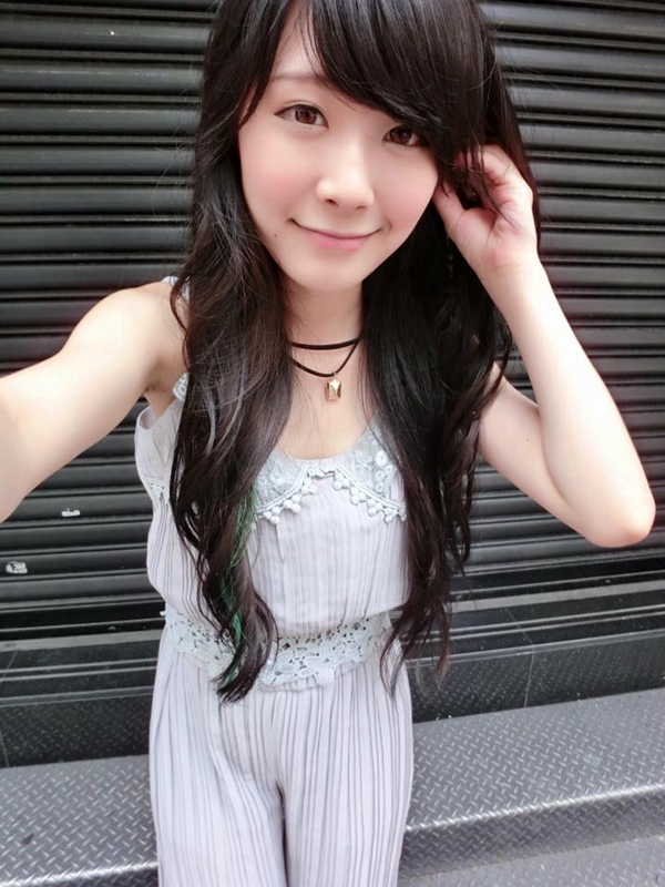 陆子玄卷发精美微笑暖心迷人(2)