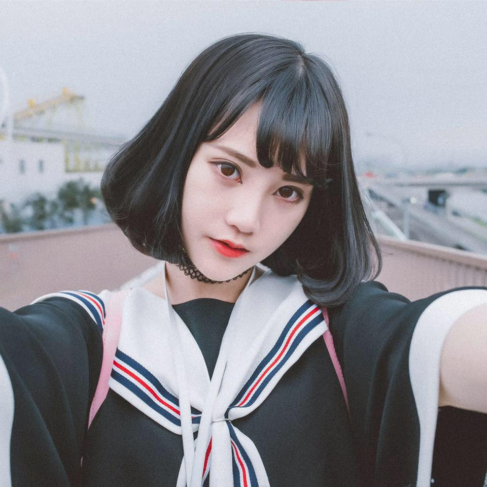 李优日系空灵女孩冷艳写真(3)