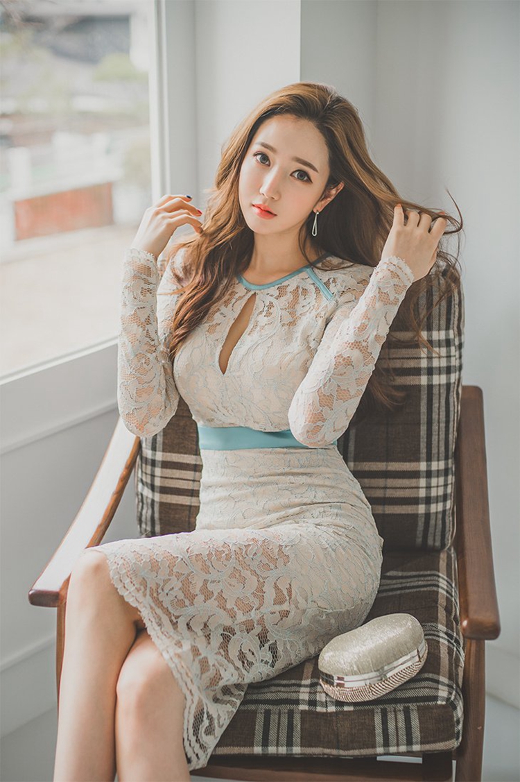 李妍静蕾丝性感倾心私房写真曝光(4)
